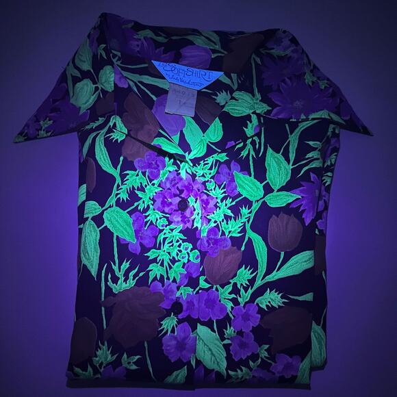1970s Floral Print Blouse Le Soft Shirt Lady Manhattan Glows in UV Blacklight - Picture 2 of 10